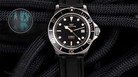 Glycine Combat Sub Gilt Hands